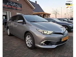 Grijs Gebruikt 2018 Toyota Auris Touring Sports Executive Stationwagen | € 17.999 (Eerlijke prijs)