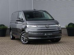 Grijs Gebruikt 2022 VW T7 Style Van | € 49.350 (Goede deal)