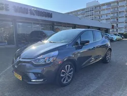 Grijs Gebruikt 2017 Renault Clio IV LIMITED Hatchback | € 9.450 (Eerlijke prijs)