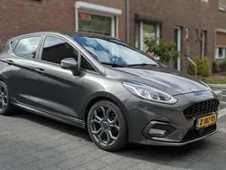 Grijs Gebruikt 2018 Ford Fiesta Vignale Hatchback | € 12.500 (Eerlijke prijs)