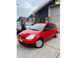 Rood Gebruikt 2003 Ford Fiesta Celebration Hatchback | € 1.399 (Eerlijke prijs)