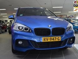 Blauw Gebruikt 2018 BMW 218 Executive Stationwagen | € 17.940 (Eerlijke prijs)