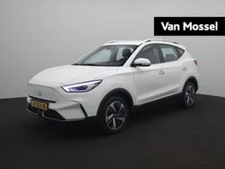 Wit Gebruikt 2023 MG ZS Comfort Sedan | € 21.995 (Eerlijke prijs)