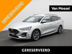 Grijs Gebruikt 2023 Ford Focus ST-Line Stationwagen | € 24.945 (Eerlijke prijs)
