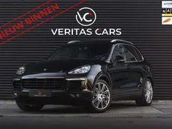Zwart, metallic lak Gebruikt 2016 Porsche Cayenne SUV | € 36.950 (Eerlijke prijs)