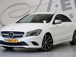 Wit Gebruikt 2014 Mercedes CLA180 Ambition Sedan | € 12.950 (Eerlijke prijs)