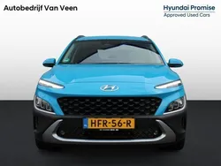 Smurfy blue (blauw metallic) Gebruikt 2021 Hyundai Kona Comfort SUV | € 23.945 (Eerlijke prijs)