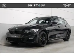Zwart Gebruikt 2022 BMW 330 M Sport Stationwagen | € 35.940 (Eerlijke prijs)