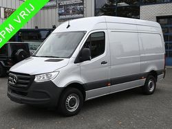 Zilver Gebruikt 2024 Mercedes Sprinter Van | € 32.950 (Eerlijke prijs)
