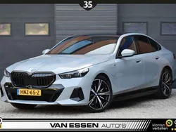 Grijs, metallic lak Gebruikt 2024 BMW 530 M Sport Sedan | € 65.995