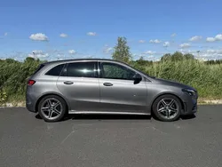 Grijs Gebruikt 2019 Mercedes B180 Business MPV | € 25.900 (Eerlijke prijs)