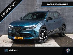 Blauw Gebruikt 2024 Alfa Romeo Junior SUV | € 30.995