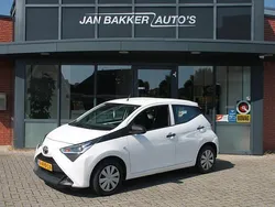 Wit Gebruikt 2021 Toyota Aygo Hatchback | € 10.750 (Eerlijke prijs)