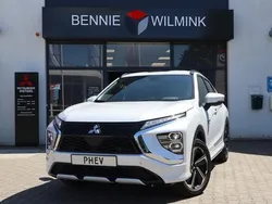Silky white diamond (wit metallic) Gebruikt 2023 Mitsubishi Eclipse Cross SUV | € 27.500 (Eerlijke prijs)