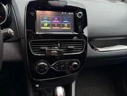 Gebruikt 2017 Renault Clio IV Zen Sedan | € 7.500 (Eerlijke prijs)