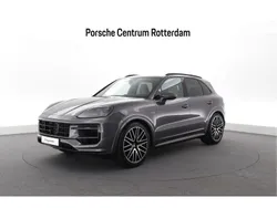Grijs, metallic lak Gebruikt 2024 Porsche Cayenne SUV | € 122.900 (Eerlijke prijs)
