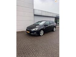 Zwart Gebruikt 2016 Opel Astra Innovation Stationwagen | € 5.799 (Duur)