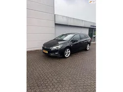 Zwart Gebruikt 2016 Opel Astra Innovation Stationwagen | € 5.949 (Duur)