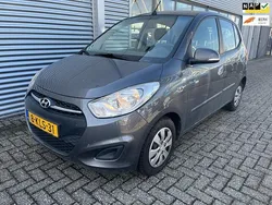 Grijs Gebruikt 2013 Hyundai i10 Hatchback | € 3.500 (Eerlijke prijs)