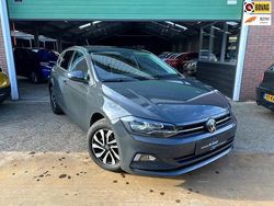Grijs Gebruikt 2021 VW Polo Active Hatchback | € 17.250 (Goede deal)