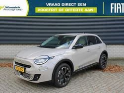 Grijs Nieuw 2025 Fiat 600 La Prima SUV | € 29.985