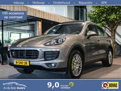 Grijs Gebruikt 2015 Porsche Cayenne SUV | € 22.990 (Goede deal)