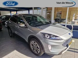 Grijs, metallic lak Gebruikt 2024 Ford Kuga Titanium X SUV | € 33.900 (Super prijs)