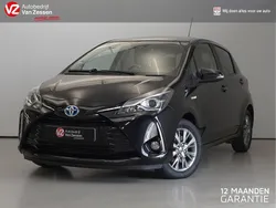 Zwart Gebruikt 2019 Toyota Yaris Hybrid Hatchback | € 16.975 (Goede deal)