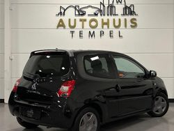 Zwart Gebruikt 2011 Renault Twingo Collection Hatchback | € 3.890 (Eerlijke prijs)
