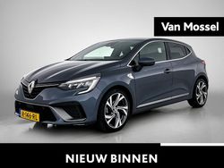 Grijs Gebruikt 2022 Renault Clio V R.S. Hatchback | € 15.400 (Iets duurder)