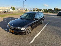 Zwart Gebruikt 2001 BMW 328 Executive Stationwagen | € 5.500