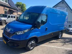 Blauw Gebruikt 2021 Iveco Daily Van | € 21.999