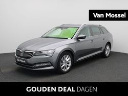 Grijs Gebruikt 2022 Skoda Superb Business Line Stationwagen | € 30.944 (Iets duurder)