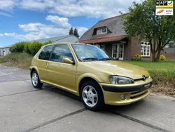 Geel Gebruikt 2003 Peugeot 106 Premium Hatchback | € 5.950