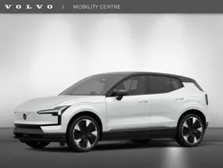 Wit, metallic lak Nieuw 2024 Volvo EX30 Plus SUV | € 46.090