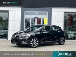Zwart Gebruikt 2020 Renault Clio V Intens Hatchback | € 12.745 (Eerlijke prijs)