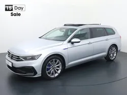 Grijs, metallic lak Gebruikt 2023 VW Passat Business Stationwagen | € 36.440 (Eerlijke prijs)