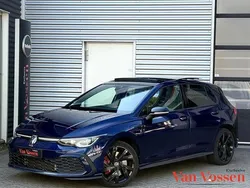 Blauw, metallic lak Gebruikt 2022 VW Golf VIII GTE Hatchback | € 31.950 (Eerlijke prijs)