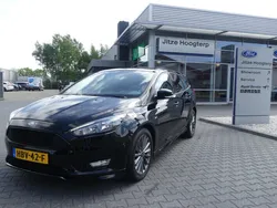 Zwart Gebruikt 2017 Ford Focus Titanium Stationwagen | € 14.945 (Iets duurder)