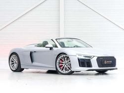 Zilver, metallic lak Gebruikt 2017 Audi R8 Spyder Design Cabriolet | € 129.950