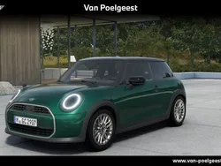 Groen Nieuw 2024 Mini Cooper Favoured Hatchback | € 45.818 (Duur)