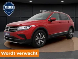 Rood Gebruikt 2022 VW Tiguan Elegance SUV | € 34.750 (Eerlijke prijs)