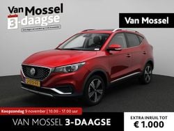 Rood Gebruikt 2020 MG ZS Luxury Sedan | € 13.900 (Eerlijke prijs)