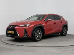 Rood metallic Nieuw 2024 Lexus UX 300e Sport Line SUV | € 45.945