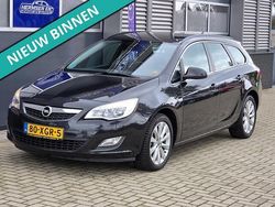 Zwart Gebruikt 2012 Opel Astra Edition Stationwagen | € 3.650 (Goede deal)