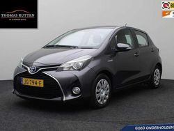Grijs Gebruikt 2015 Toyota Yaris Hybrid Hatchback | € 8.750 (Eerlijke prijs)