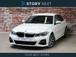 Wit Gebruikt 2022 BMW 318 Executive Sedan | € 28.950 (Eerlijke prijs)