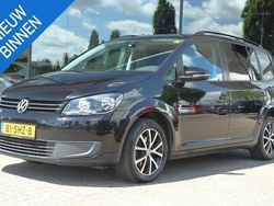 Zwart Gebruikt 2011 VW Touran Comfortline MPV | € 6.350 (Goede deal)