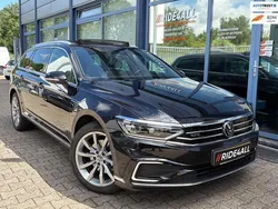 Zwart Gebruikt 2020 VW Passat GTE Stationwagen | € 24.949 (Duur)
