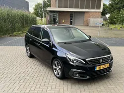 Zwart Gebruikt 2018 Peugeot 308 Premium MPV | € 6.500 (Eerlijke prijs)